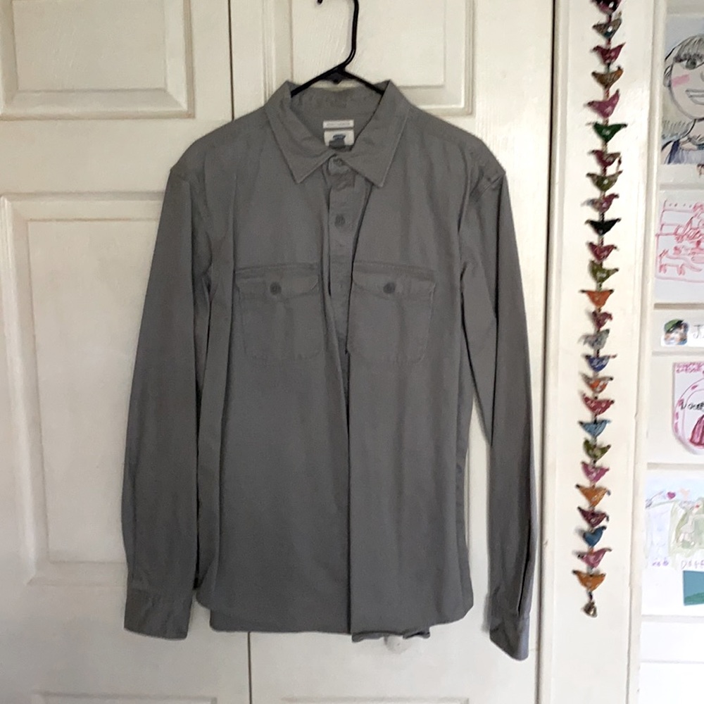 Grey long sleeve button down. 👔